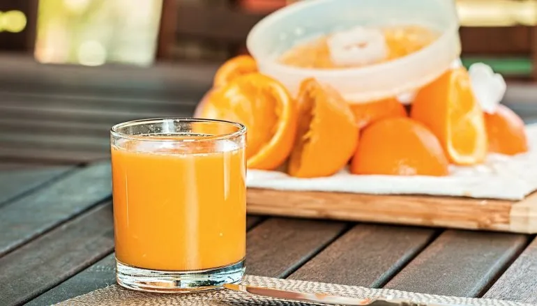 5 super smoothies, które pomogą ci pokonać zachcianki i dietetyczną nudę
