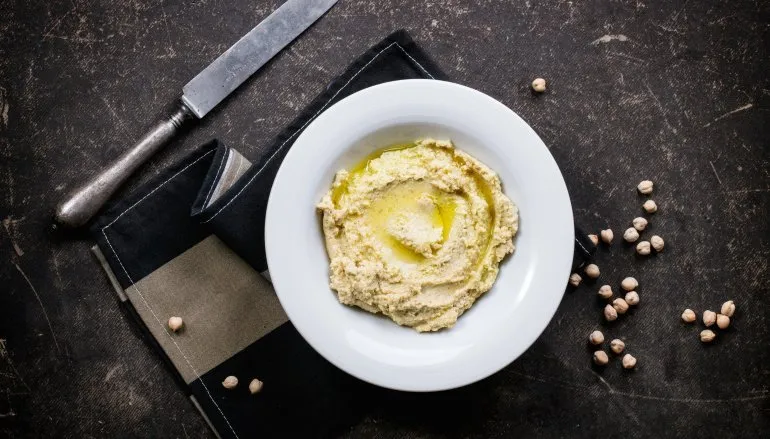 Tahini – bliskowschodnia pasta sezamowa, którą pokochali Polacy